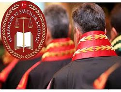 4 Hakim 1 Savc� gitti 3 Hakim geldi