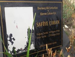 Mezar taşına zarar verildi