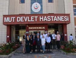 Mut Devlet Hastanesi'ne 375 bin lira bağış yapan çifte plaket verildi