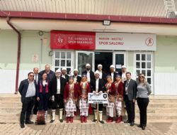 Mut halk oyunlar� birinci oldu