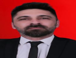 Mut CHP il�e Ba�kan� Deniz Uyar