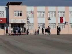 Bir okulun 29 Ekim kutlamasına tepki