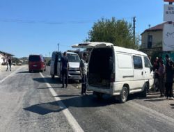 Trafik kazas 3 yaral