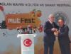 �Y� Parti Genel Ba�kan� M�savat Dervi�o�lu Festivale kat�ld�